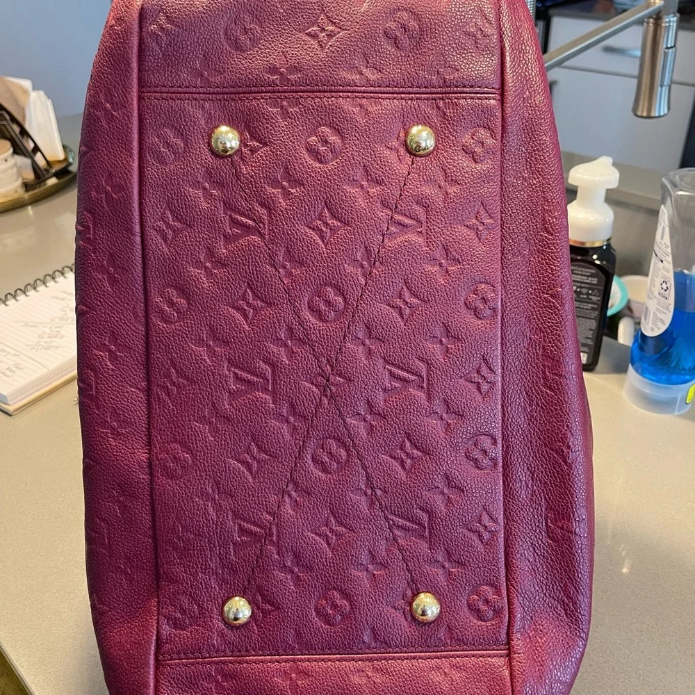 Louis Vuitton Raspberry Artsy MM Monogram Empriente